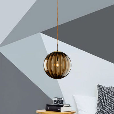 Gusto round glass pendant light