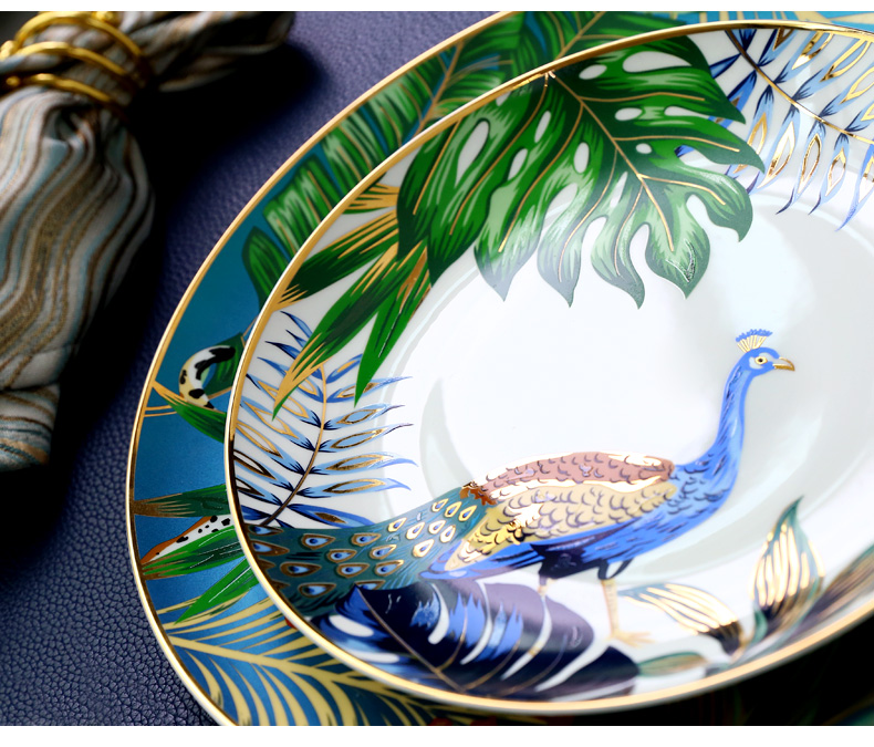 Plate with animals