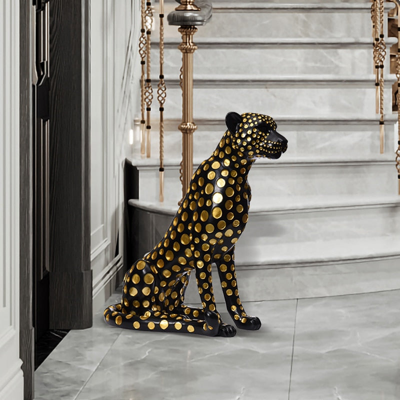 Leopard sculpture